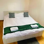 Londof Housing City Center شقة