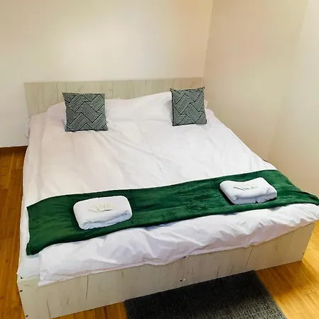 Londof Housing City Center Apartment