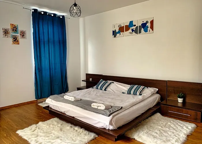 Londof Housing City Center *